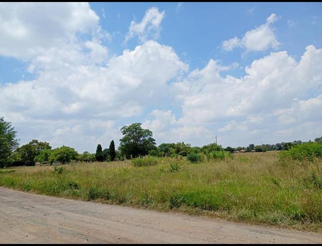 LAND FOR SALE IN CARLETONVILLE